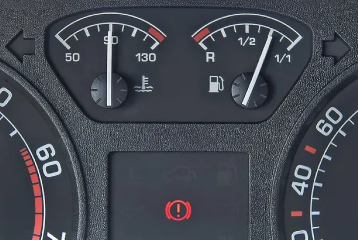Comment réagir lorsque les voyants du tableau de bord de la voiture s’allument ?